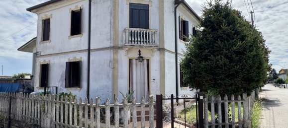 6 rooms House in Fiesso Umbertiano, Italy No. 301521 30