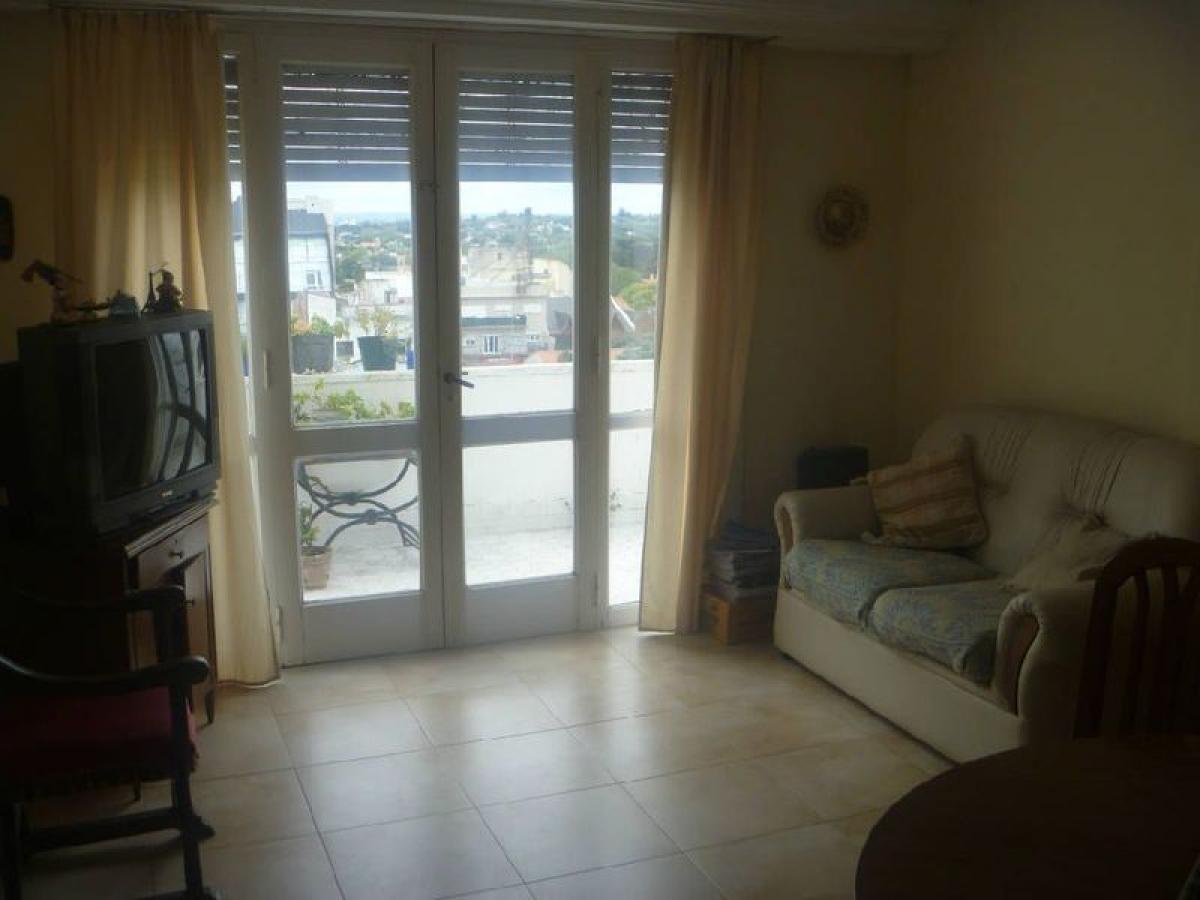 Apartamento de 2 dormitorios en Mar del Plata, Argentina No. 79549