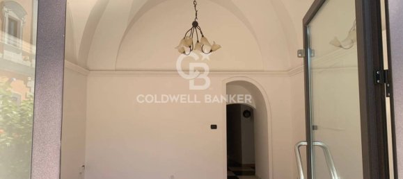 2 rooms Commercial property in Aradeo, Italy No. 114621 3