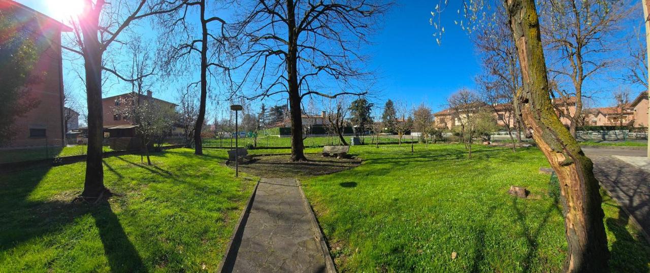 5-salle Appartement à Reggio Emilia, Italy No. 34748