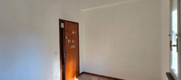 5-salle Appartement à Reggio Emilia, Italy No. 34748 11