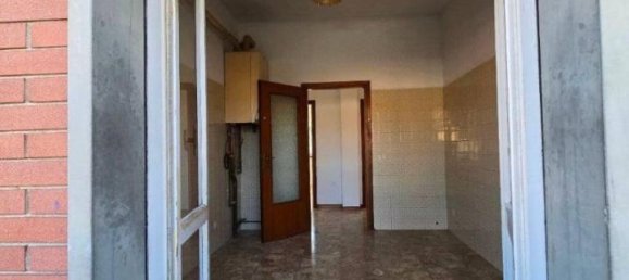 5-salle Appartement à Reggio Emilia, Italy No. 34748 9