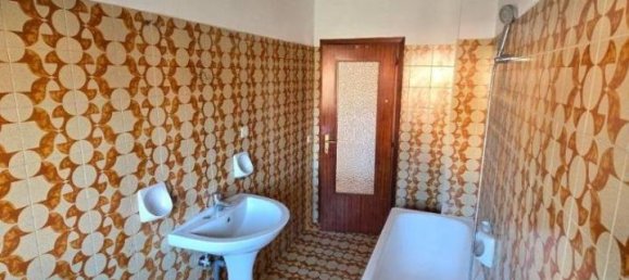 5-salle Appartement à Reggio Emilia, Italy No. 34748 12