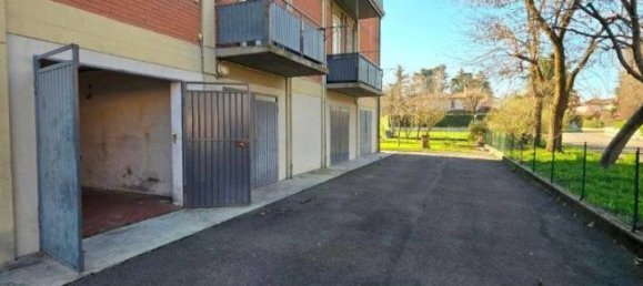 5-salle Appartement à Reggio Emilia, Italy No. 34748 16