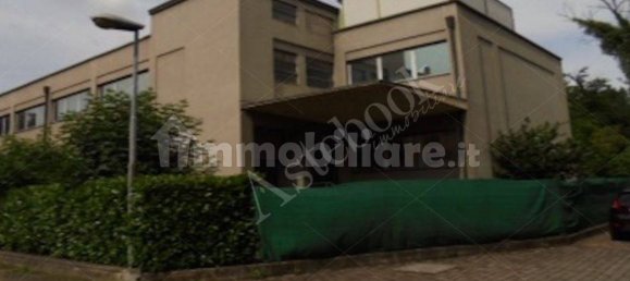 Склад с 5 комнатами в Гарбаньяте Миланезе, Италия № 259234 3