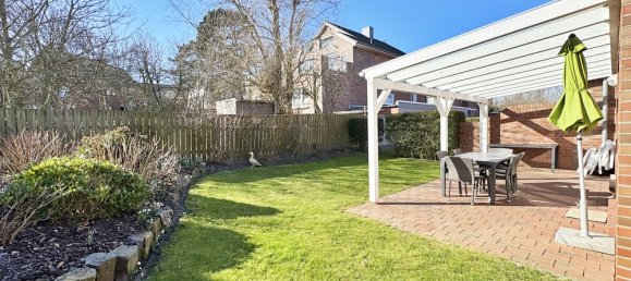 5 rooms Townhouse in Leer, Germany No. 153573 2