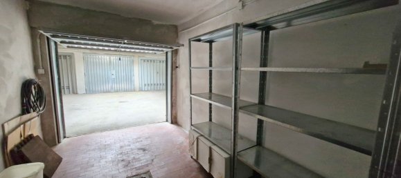  Garage in Bologna, Italy No. 287761 9