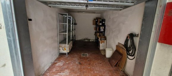  Garage in Bologna, Italy No. 287761 10