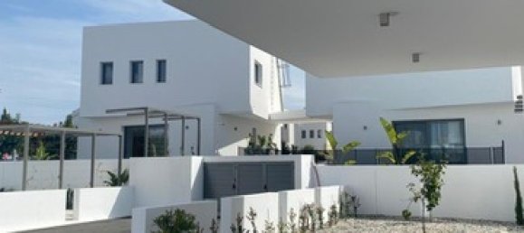 Вилла с 4 спальнями в Хлорака, Кипр № 3635 3