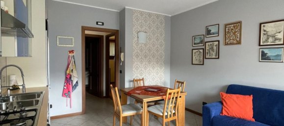 Квартира с 2 комнатами в Форесто Спарсо, Италия № 74770 13