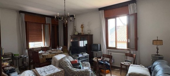 5 bedrooms Apartment in Villafranca Padovana, Italy No. 328900 11