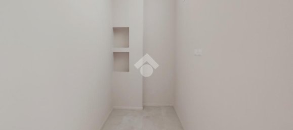Apartamento de 2 habitaciónes en Pomigliano d'Arco, Italy No. 7038 38