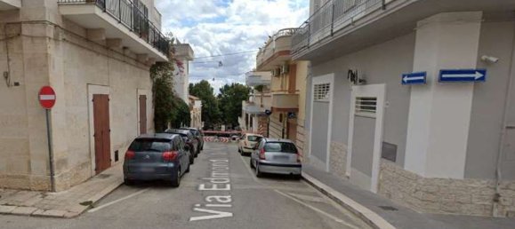 286m² Commercial property in Ruvo di Puglia, Italy No. 39568 6
