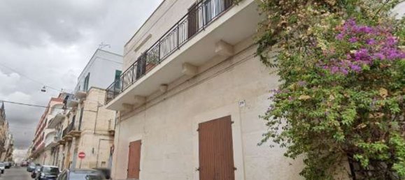 286m² Commercial property in Ruvo di Puglia, Italy No. 39568 3