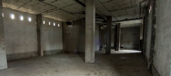 Gewerbliche Immobilie in Zaragoza, Spain 354m², Nr. 66740 7