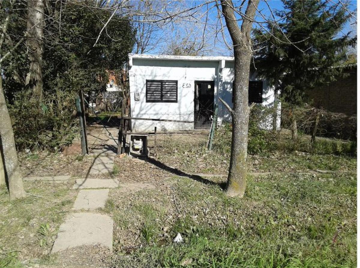 Grundstück in Presidente Peron, Argentina, Nr. 35795