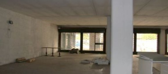 1037m² Commercial property in Rho, Italy No. 99816 7