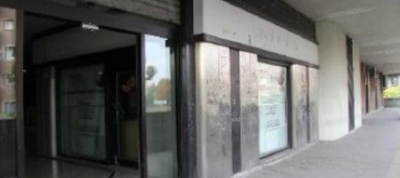 1037m² Commercial property in Rho, Italy No. 99816 3