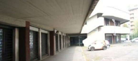 1037m² Commercial property in Rho, Italy No. 99816 2