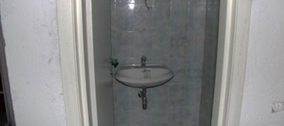 1037m² Commercial property in Rho, Italy No. 99816 10