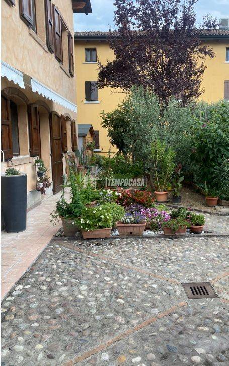 3 bedrooms House in Castelnuovo Rangone, Italy No. 285841