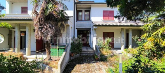 12 chambres Villa à L'Aquila, Italy No. 346902 2