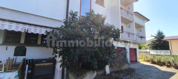 12 chambres Villa à L'Aquila, Italy No. 346902 3