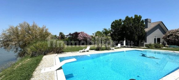 5 bedrooms Villa in Rosolina, Italy No. 351122 6