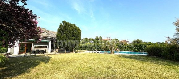 5 bedrooms Villa in Rosolina, Italy No. 351122 26