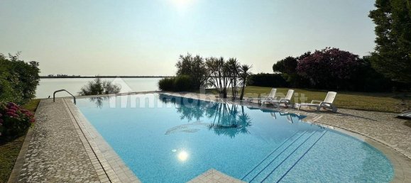 5 bedrooms Villa in Rosolina, Italy No. 351122 9