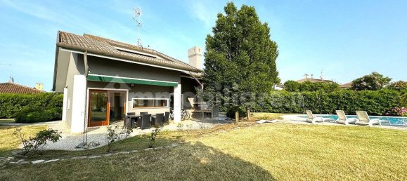 5 bedrooms Villa in Rosolina, Italy No. 351122 28