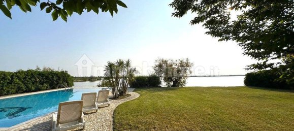 5 bedrooms Villa in Rosolina, Italy No. 351122 7