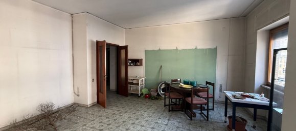Apartamento de 6 divisões em Naples, Italy N.º 196730 18