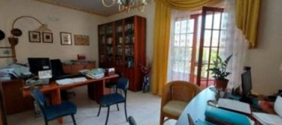 Apartamento de 6 habitaciónes en Reggio Calabria, Italy No. 238366 9