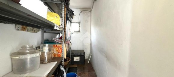 4 rooms Apartment in Torre del Greco, Italy No. 4764 27