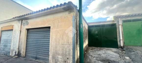 4 rooms Apartment in Torre del Greco, Italy No. 4764 9