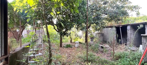 4 rooms Apartment in Torre del Greco, Italy No. 4764 8