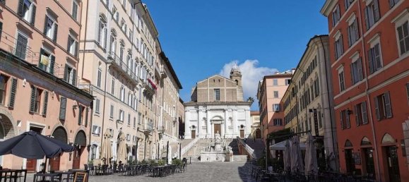 4غرفة شقة في Ancona, Italy رقم 196701 20