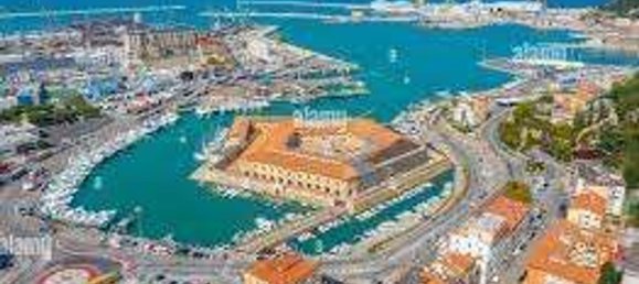 4غرفة شقة في Ancona, Italy رقم 196701 22