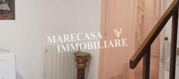 4 rooms House in Carrara, Italy No. 45925 14