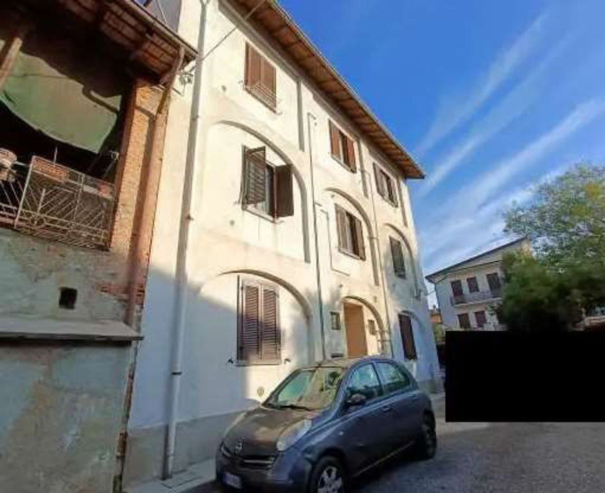 3غرفة شقة في Cermenate, Italy رقم 294874