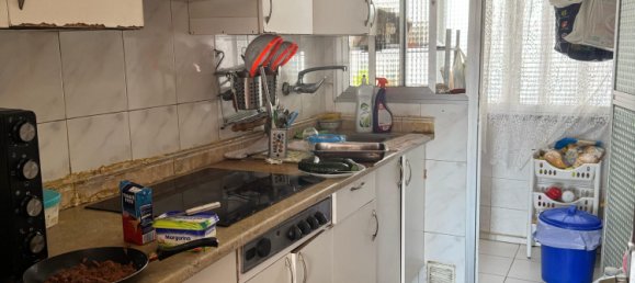 Apartamento de 3 dormitorios en L'Hospitalet de Llobregat, Spain No. 130127 2