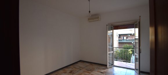 2 rooms Apartment in Rome, Italy No. 89226 11