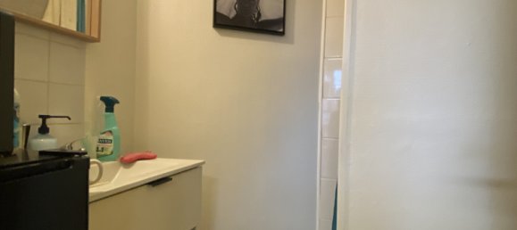 19m² Commercial property in Lille, France No. 239770 4