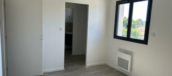 3 bedrooms Villa in Saint-Andre-de-Sangonis, France No. 361192 4