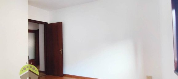 Квартира с 4 комнатами в Удине, Италия № 155460 8