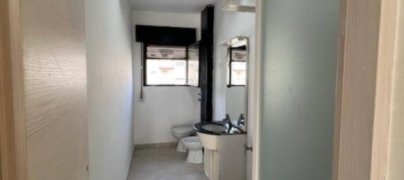 3 bedrooms Apartment in Milan, Italy No. 352159 6