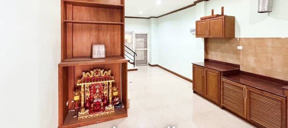 4 bedrooms Commercial property in Pattaya, Thailand No. 14549 4