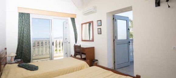 5 bedrooms Villa in Kissonerga, Cyprus No. 15482 2