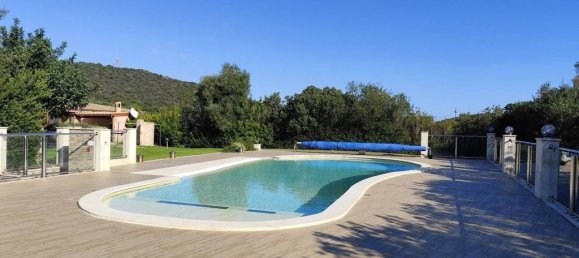 6 bedrooms Villa in Sardinia, Italy No. 248001 23